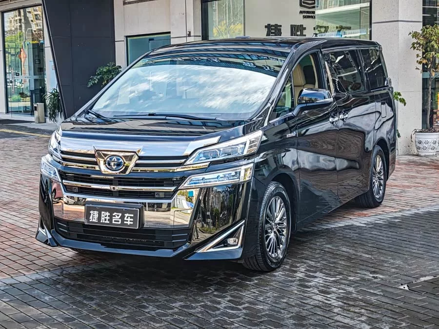 Toyota Crown Vellfire