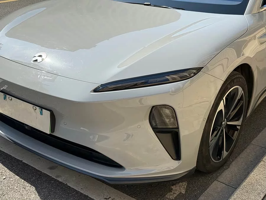 NIO ET5T