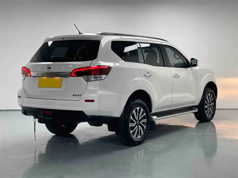 Nissan Terra