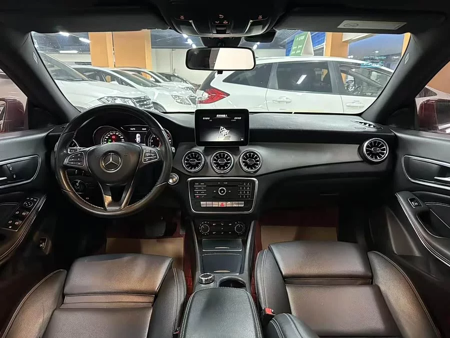 Mercedes-Benz CLA