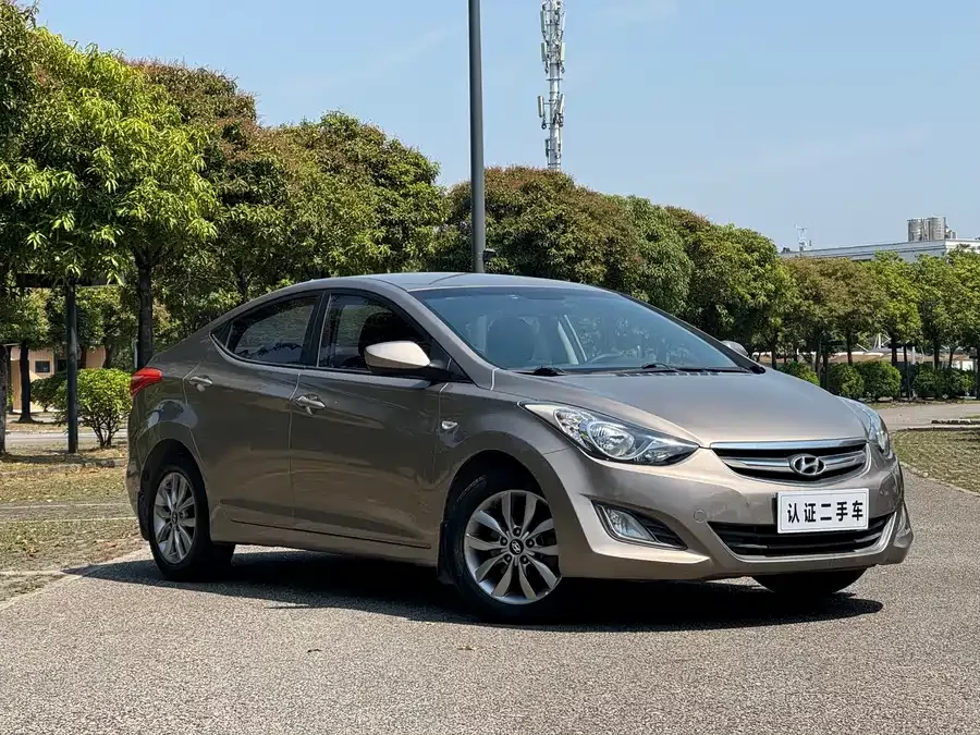 Hyundai Elantra