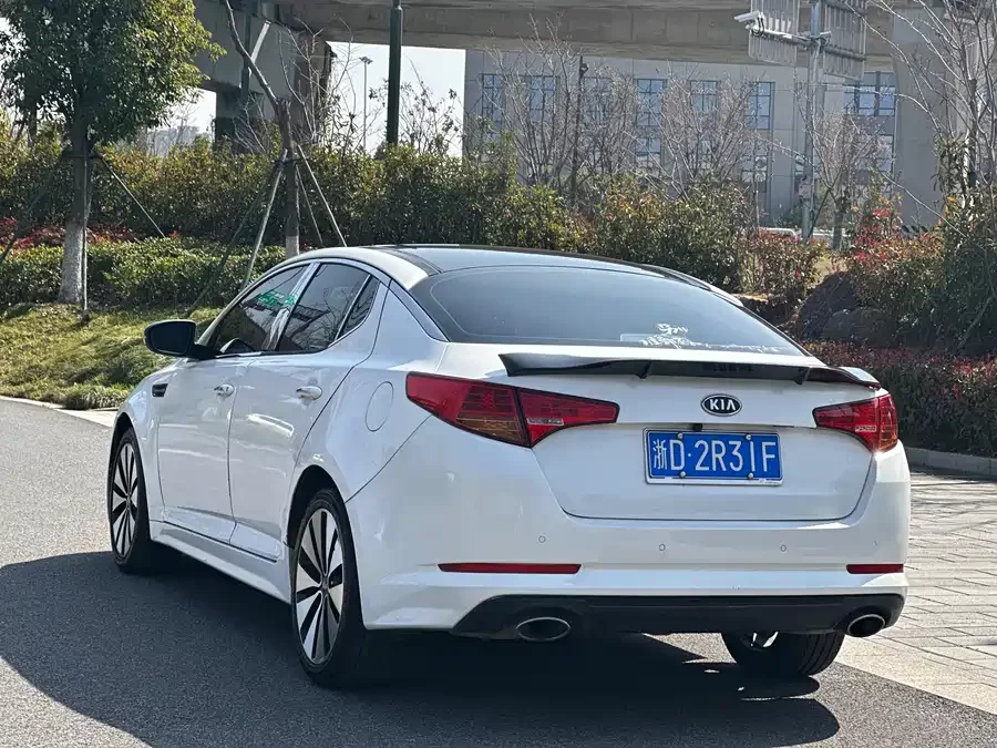 Kia K5