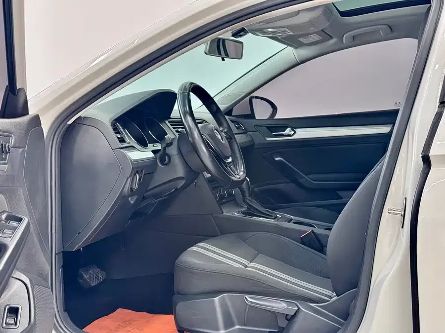 Volkswagen Lingdu