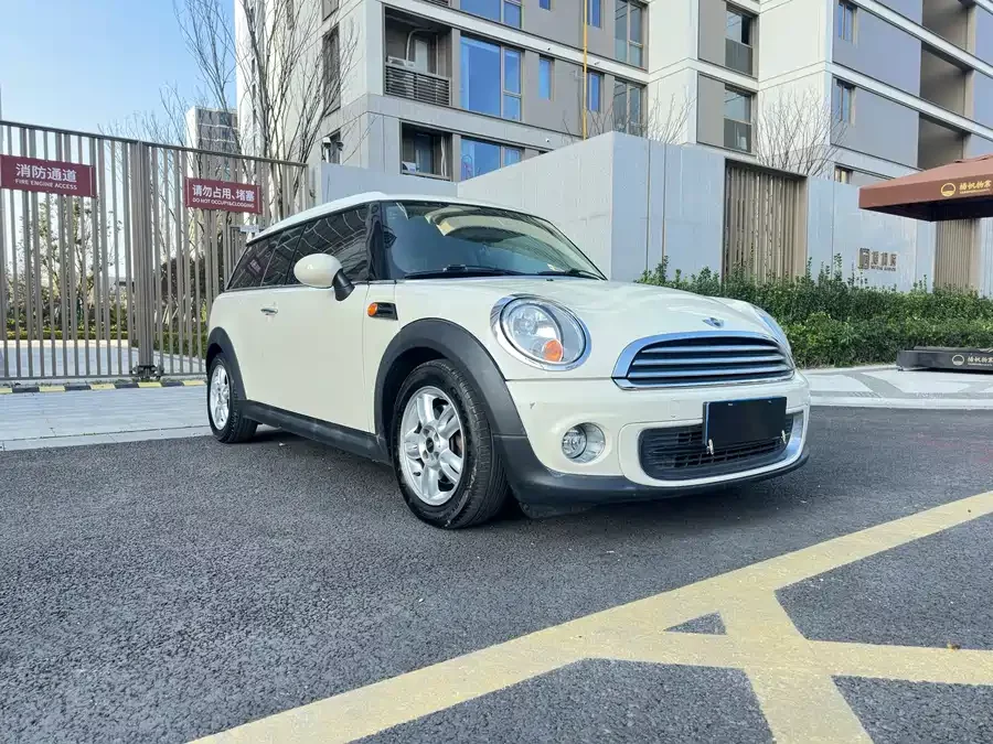 MINI CLUBMAN