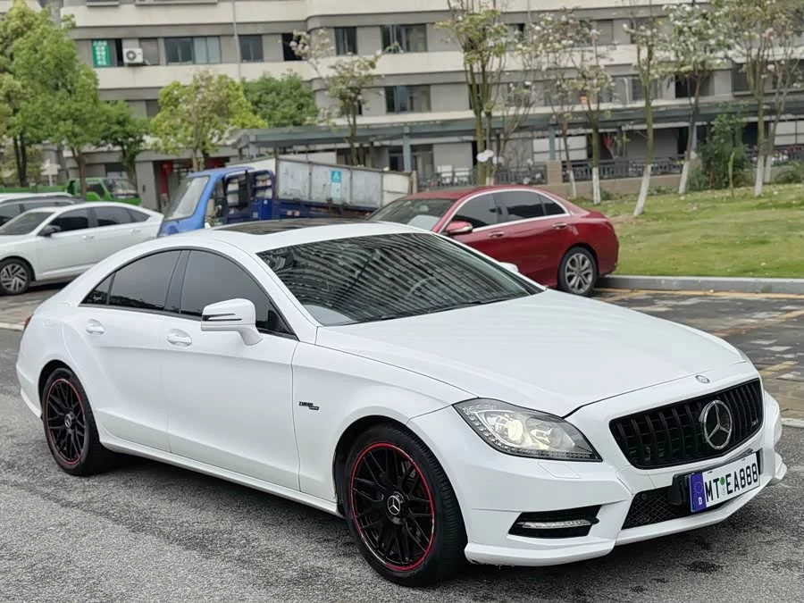 Mercedes Benz CLS
