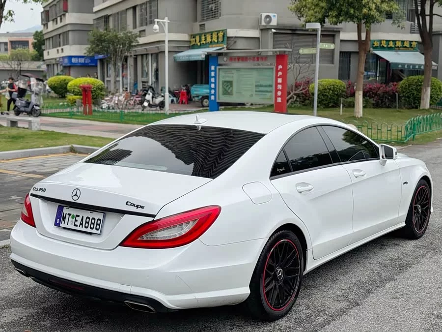 Mercedes Benz CLS
