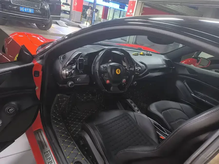 Ferrari 488