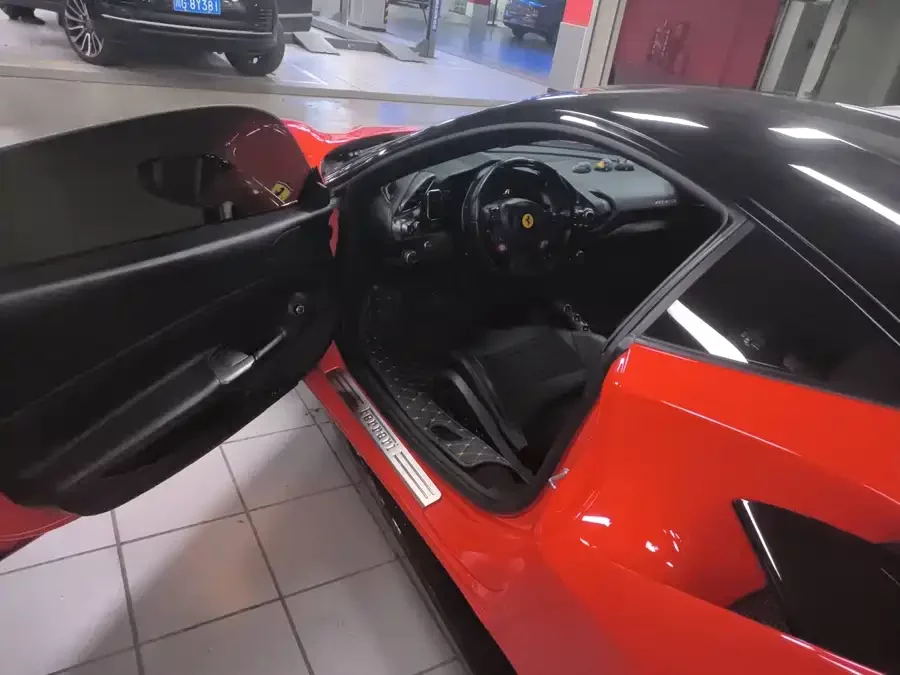 Ferrari 488