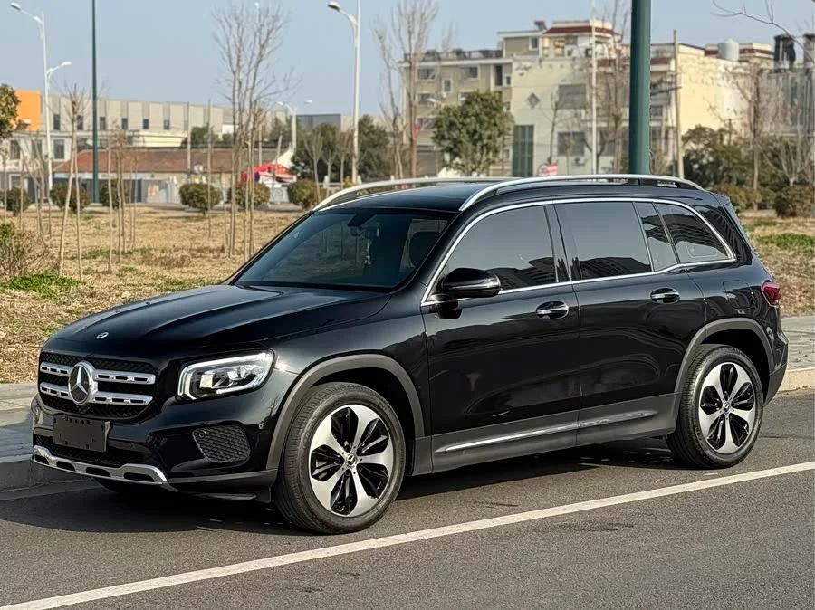 Mercedes Benz GLB