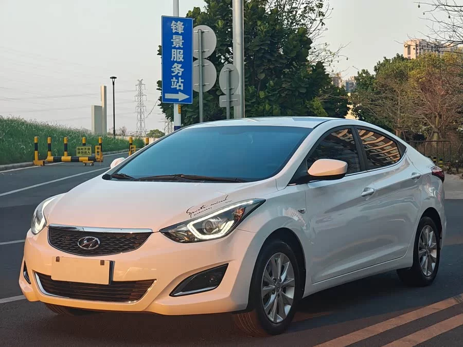 Hyundai Elantra