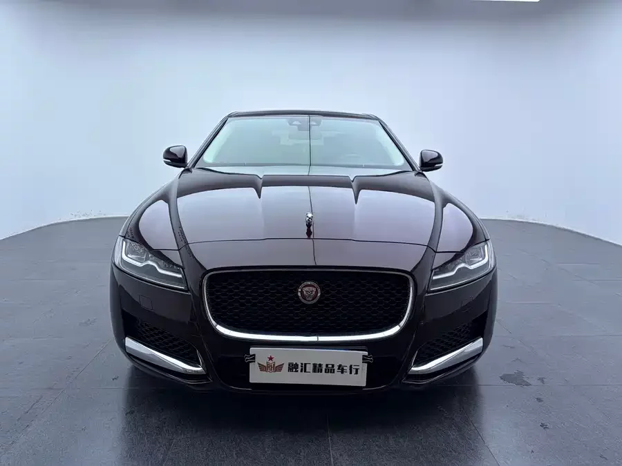 Jaguar XFL