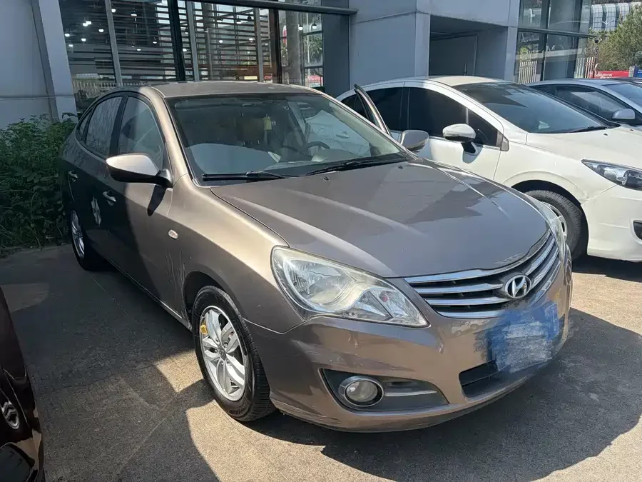 Hyundai Elantra / Celesta