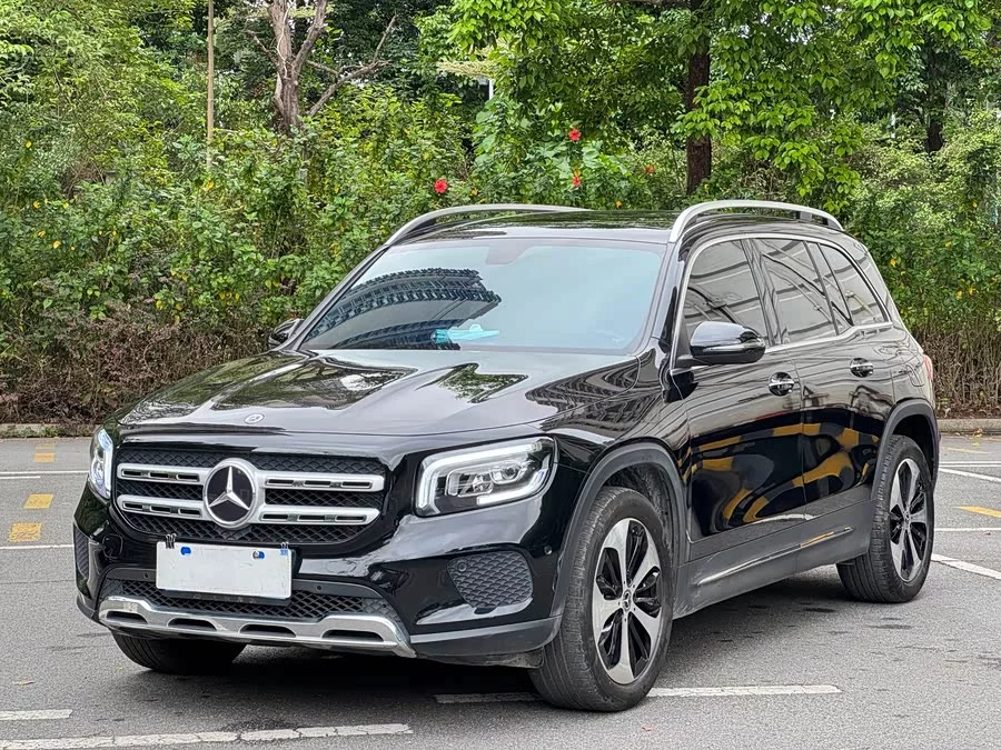 Mercedes Benz GLB