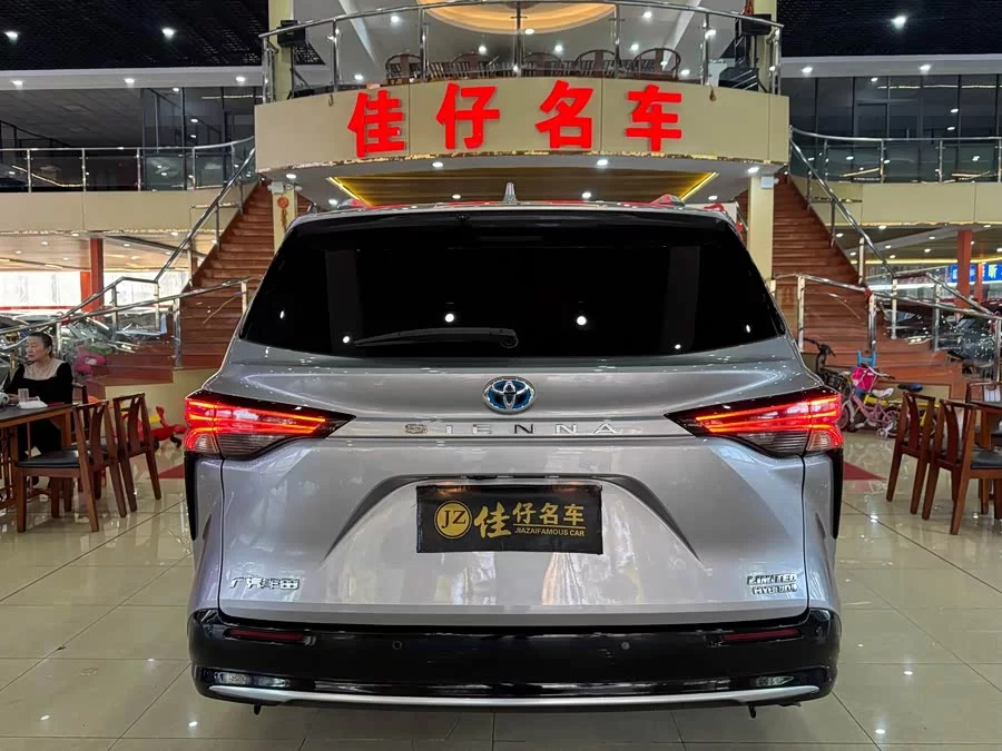 Toyota SIENNA
