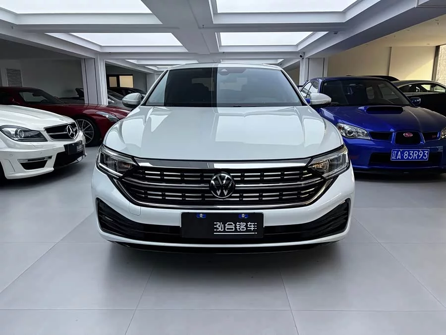 Volkswagen Sagitar