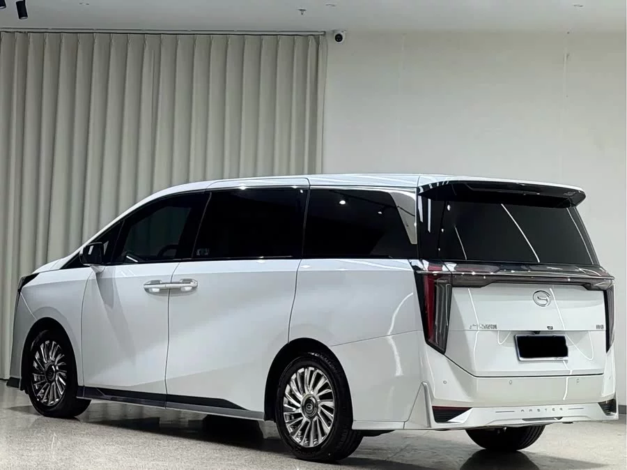 GAC Trumpchi M8