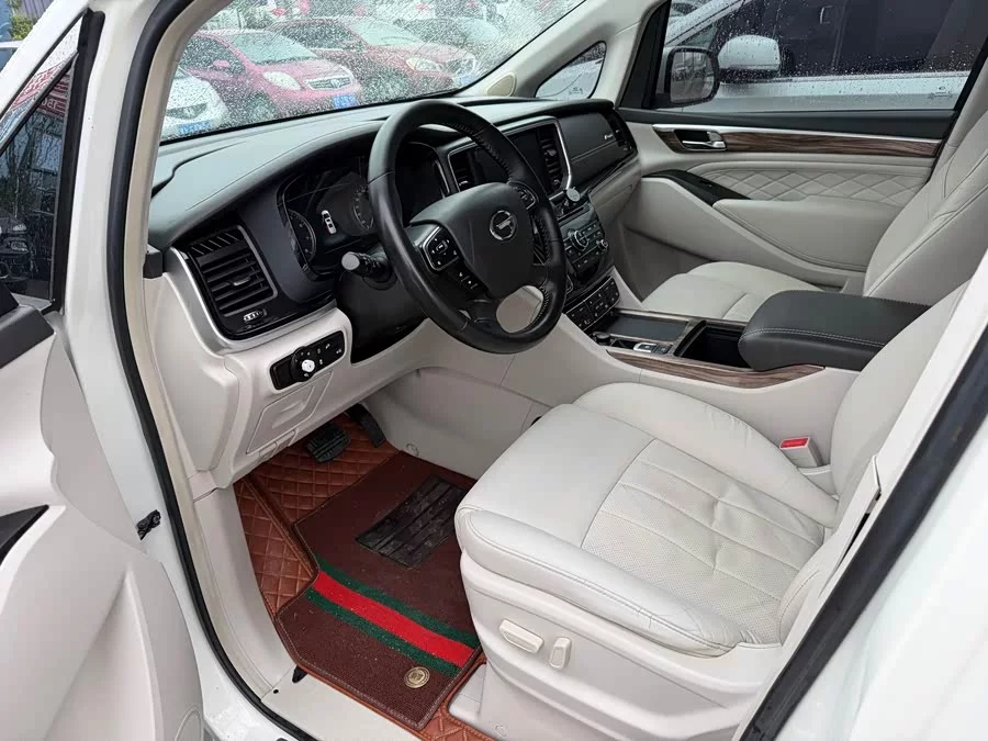 GAC Trumpchi M8
