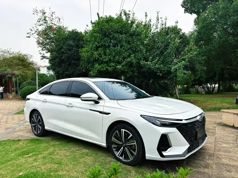 Chery Arrizo 8