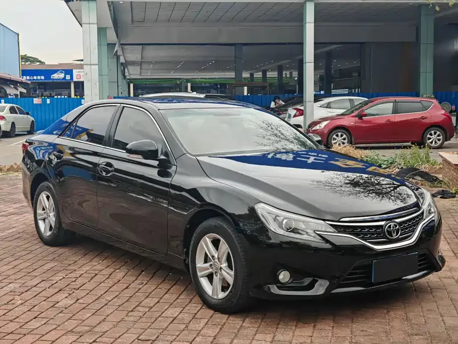 Toyota Reiz