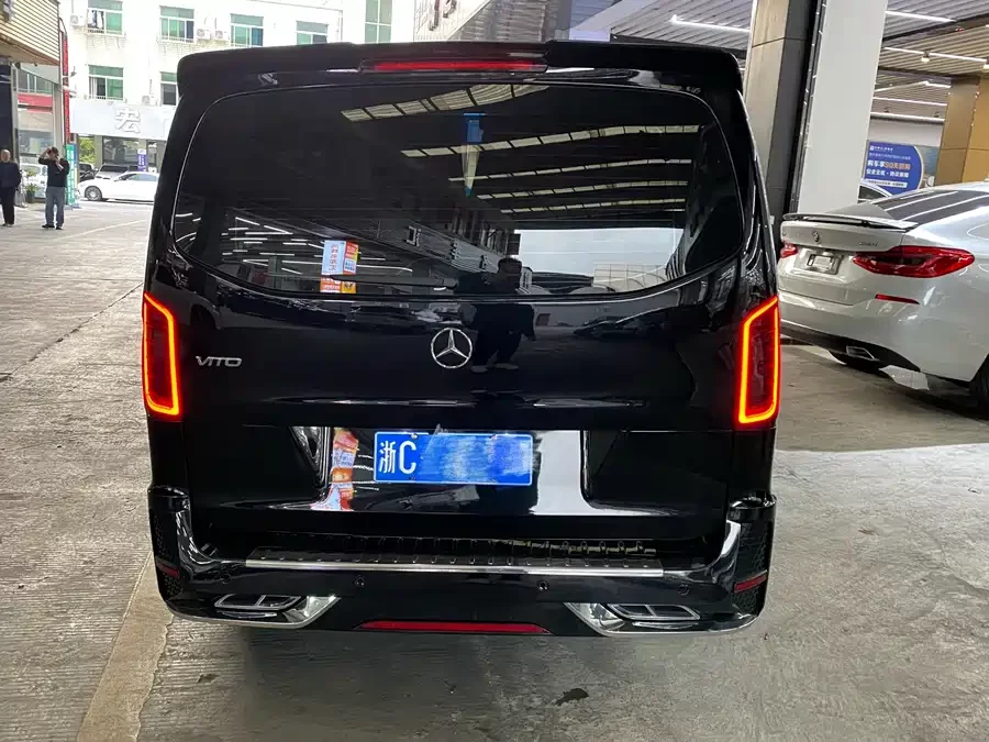 Mercedes Benz Vito