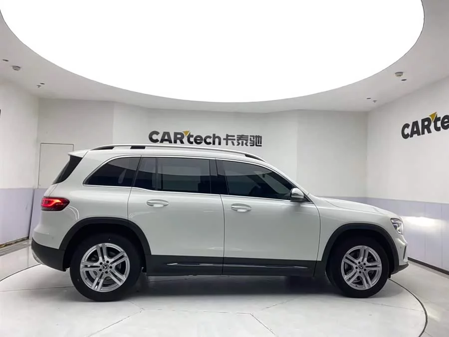 Mercedes Benz GLB