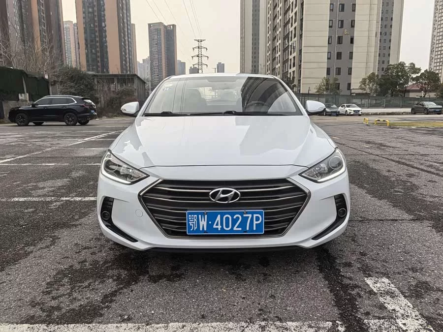Hyundai elantra