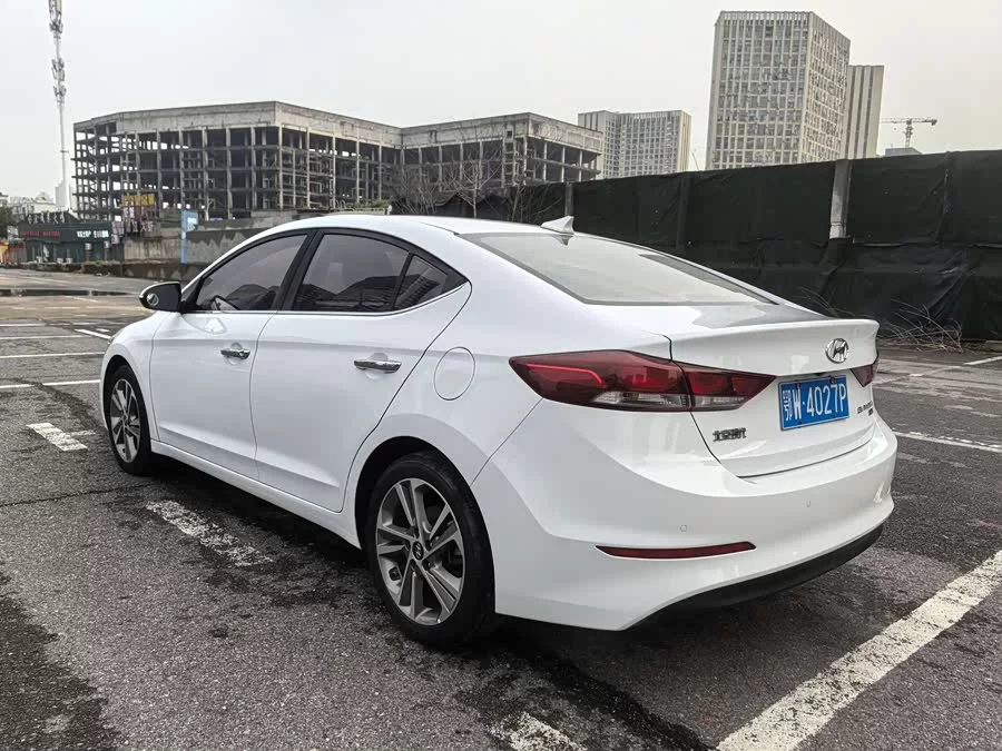 Hyundai elantra