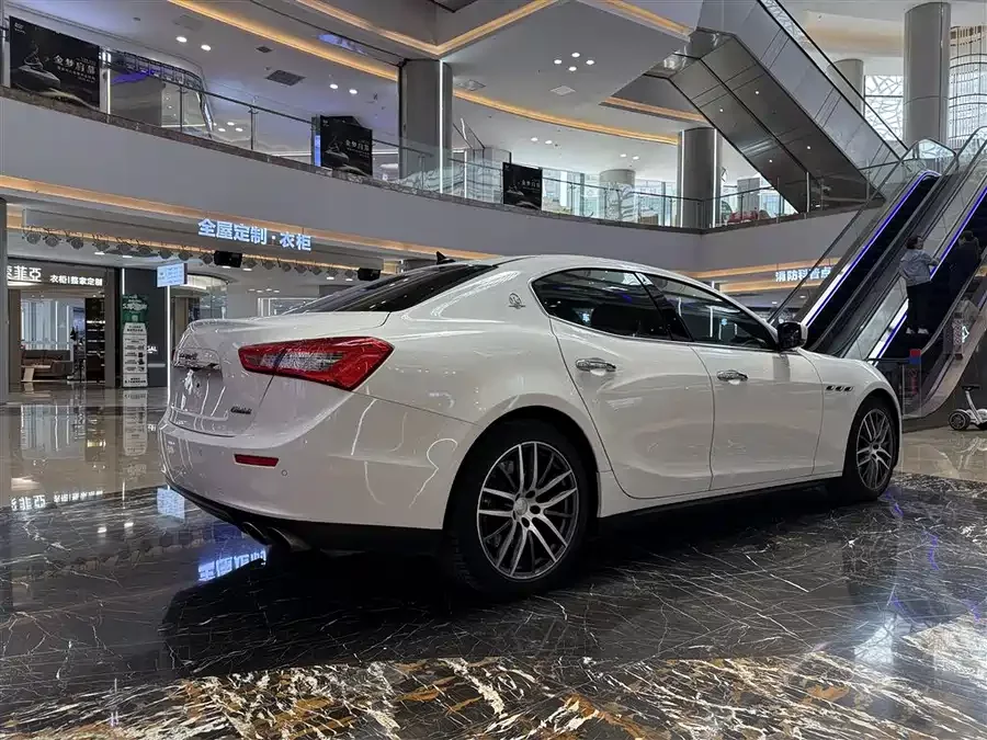 Maserati Ghibli