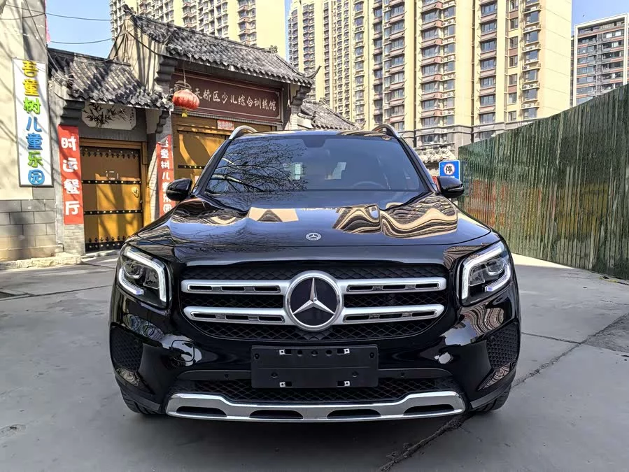 Mercedes Benz GLB