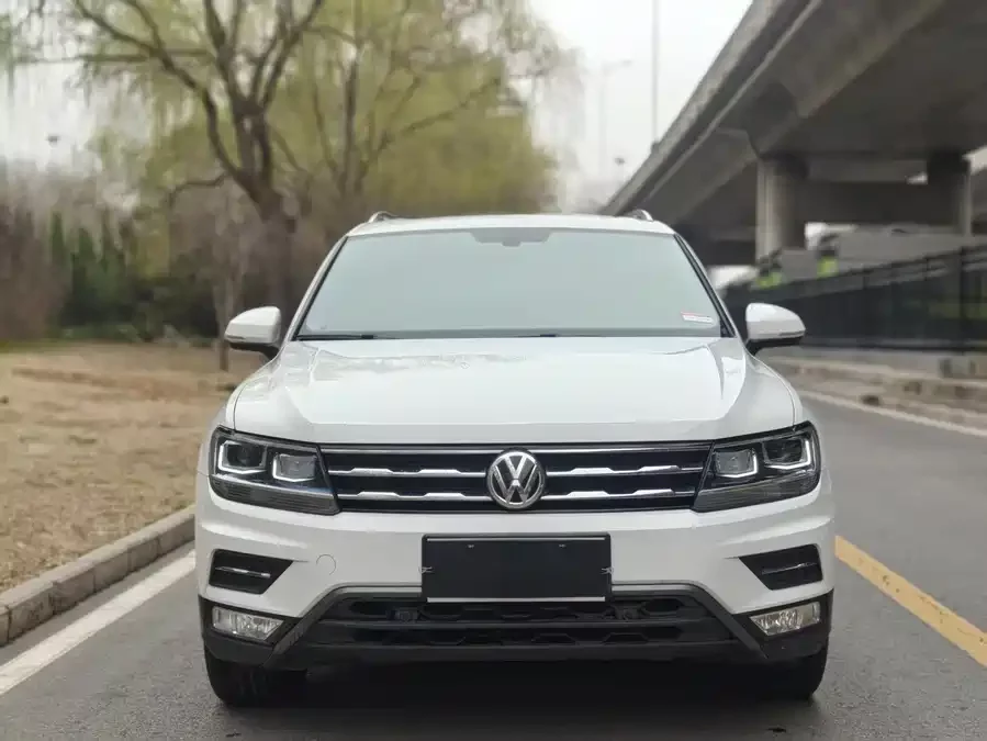 Volkswagen Tiguan L