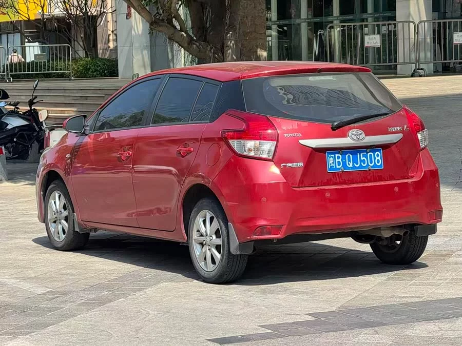 Toyota YARiS L