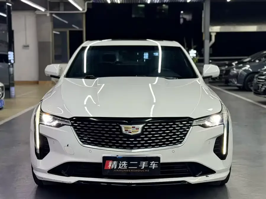 Cadillac CT4