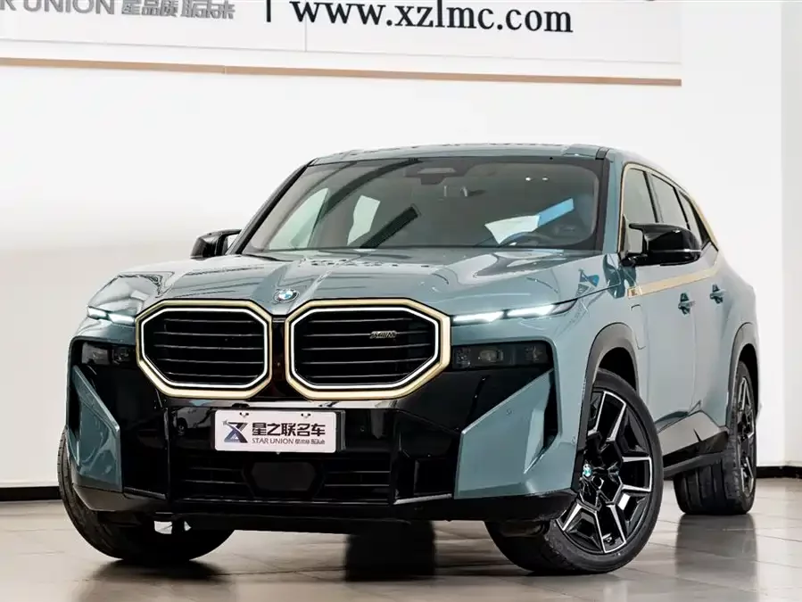 BMW XM