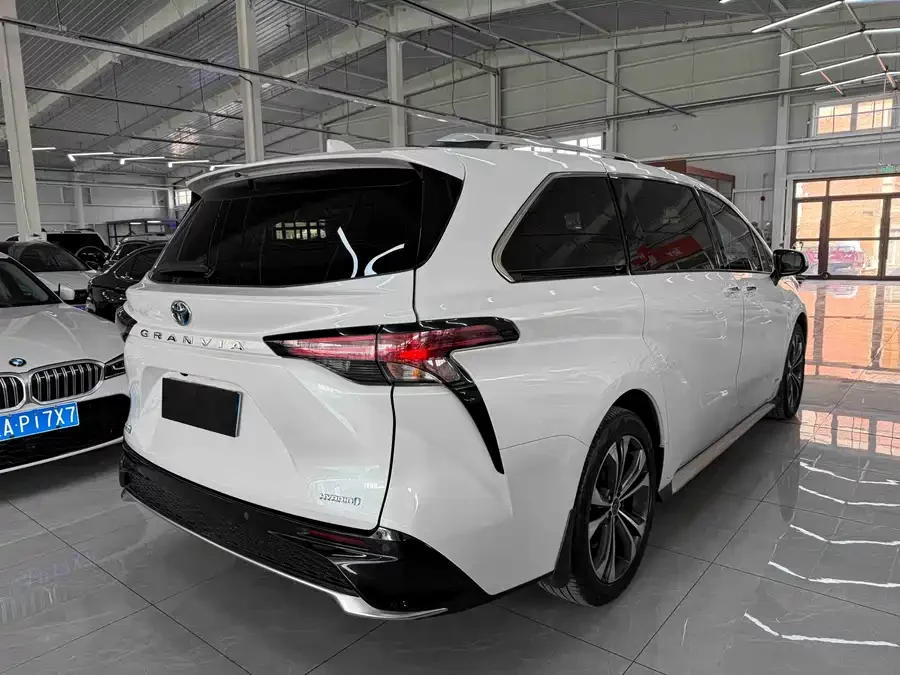 Toyota Granvia
