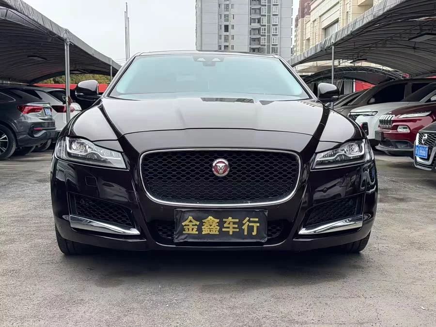 Jaguar XFL