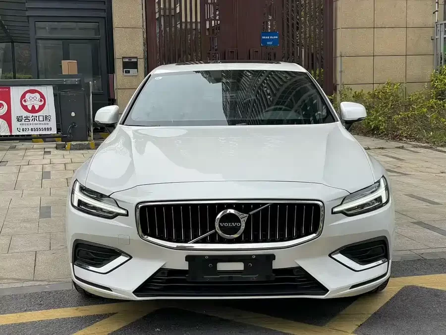 Volvo S60