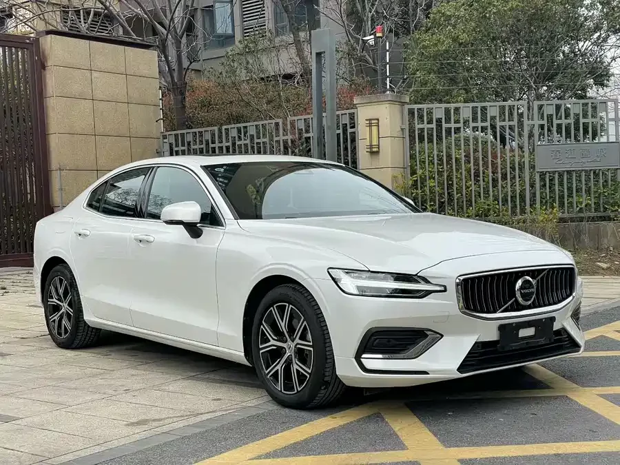 Volvo S60