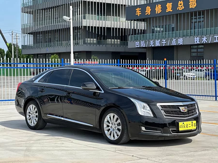 Cadillac XTS