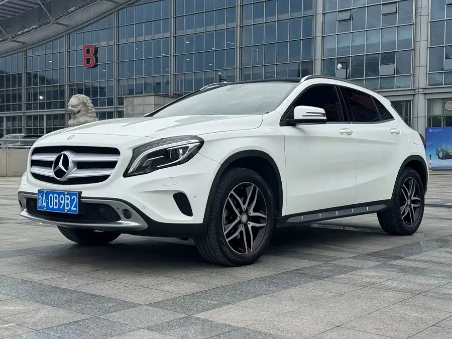 Mercedes Benz GLA