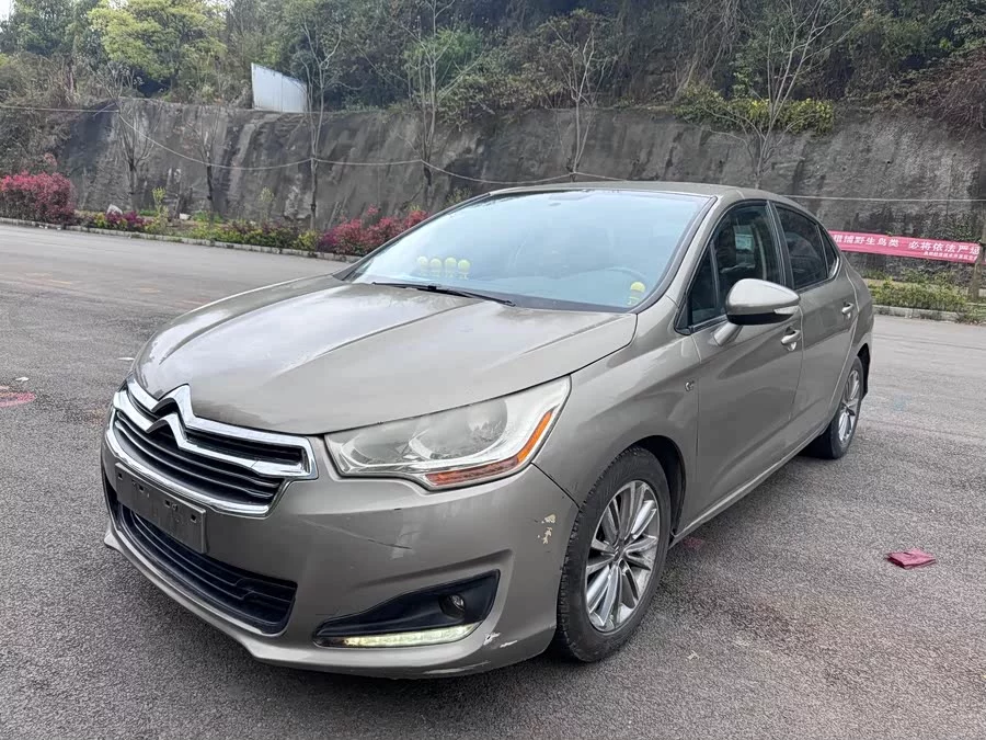 Citroën C4L
