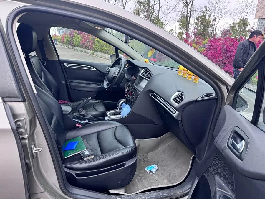 Citroën C4L