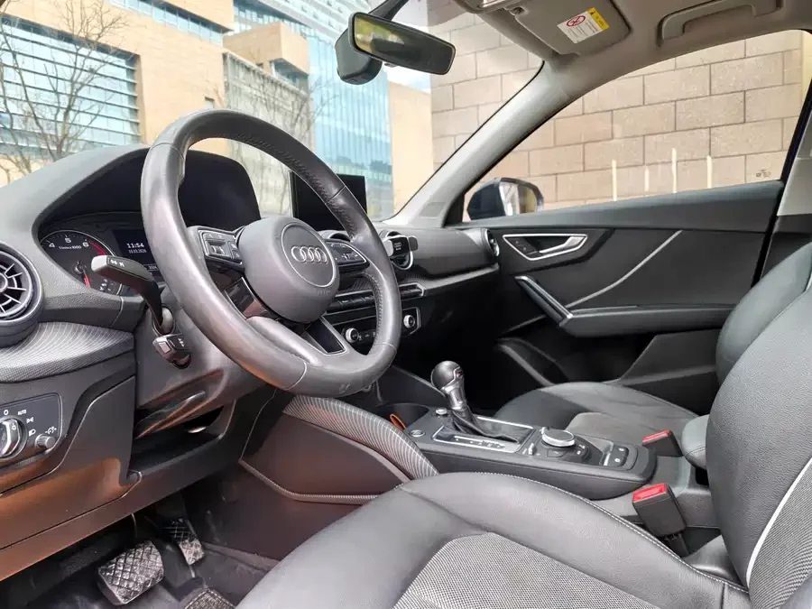 Audi Q2L