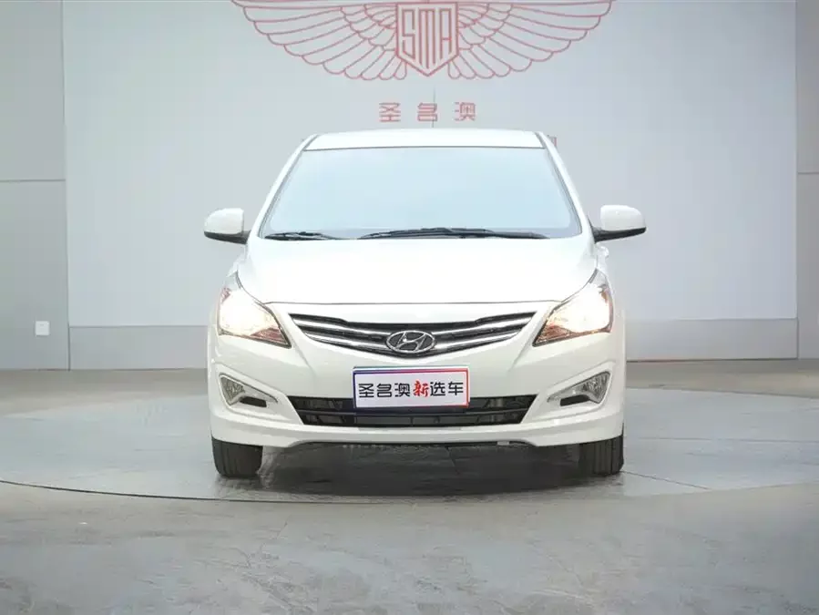 Hyundai Rena