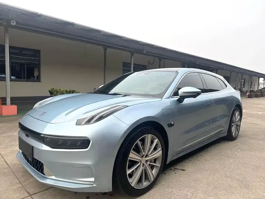 Zeekr 001