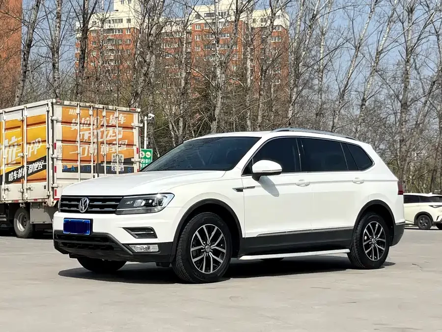 Volkswagen Tiguan L