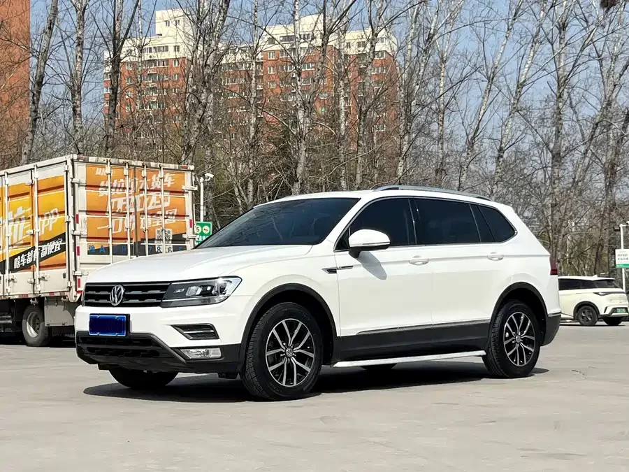 Volkswagen Tiguan L