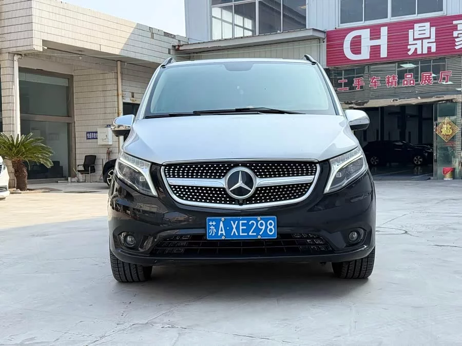 Mercedes Benz Vito
