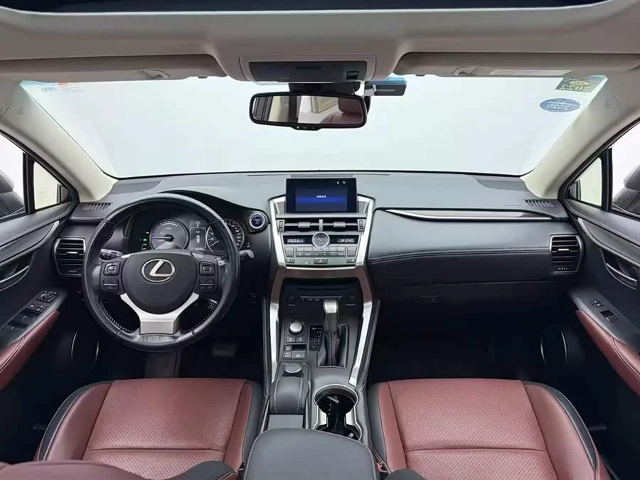 Lexus NX