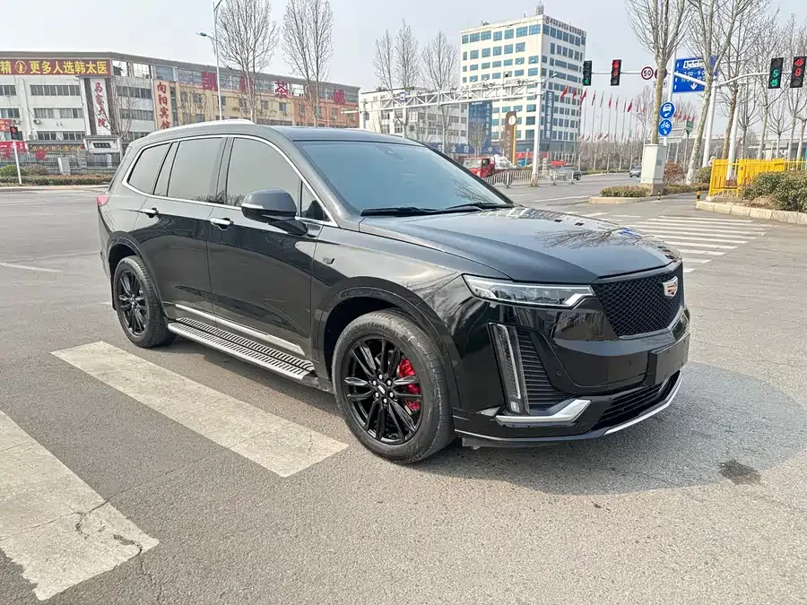 Cadillac XT6