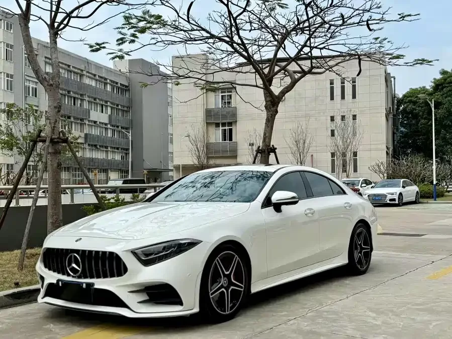 Mercedes Benz CLS